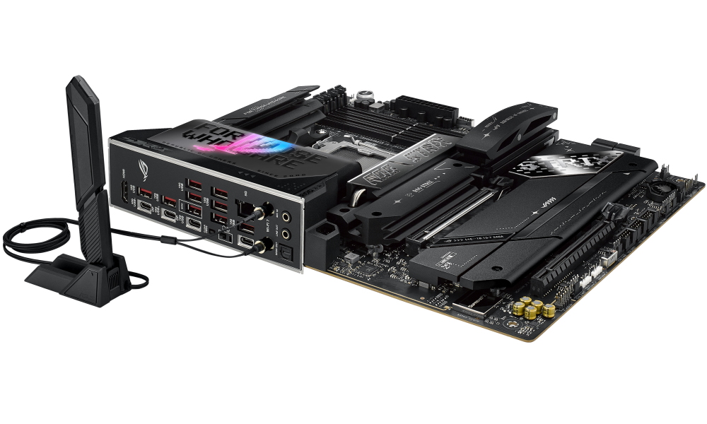 OPRAVENÉ - ASUS ROG STRIX X870E-E GAMING WIFI / X870E / AM5 / 4x DDR5 / HDMI / M.2 / USB4 / WIFI / ATX